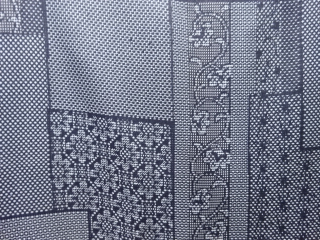  未使用品　花唐草に古典柄織出し西陣お召し着物